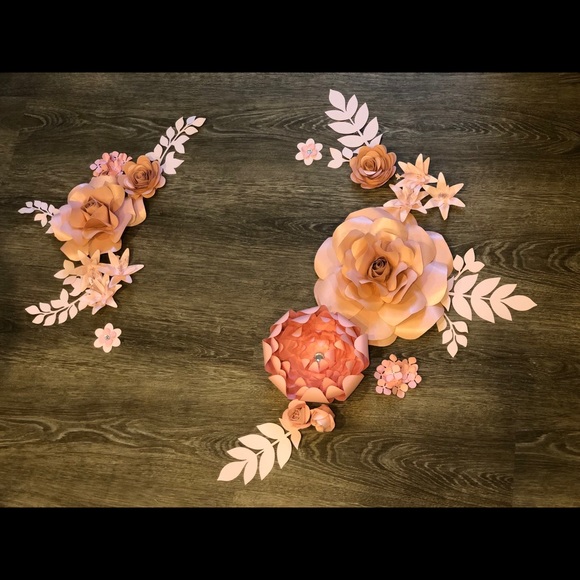 Paper flowers - Picture 4 of 8